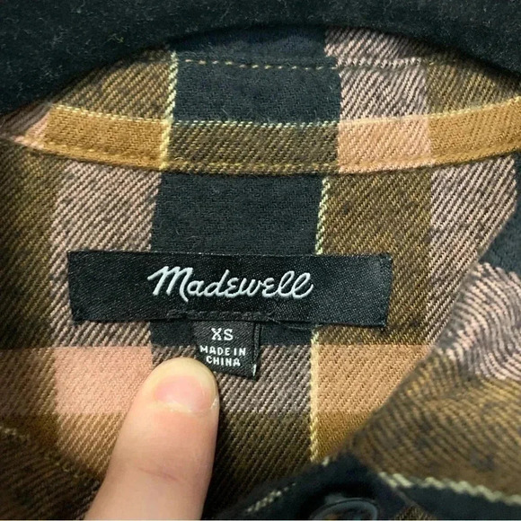 Madewell checkered  plaid button down shirt - Picture 2 of 4